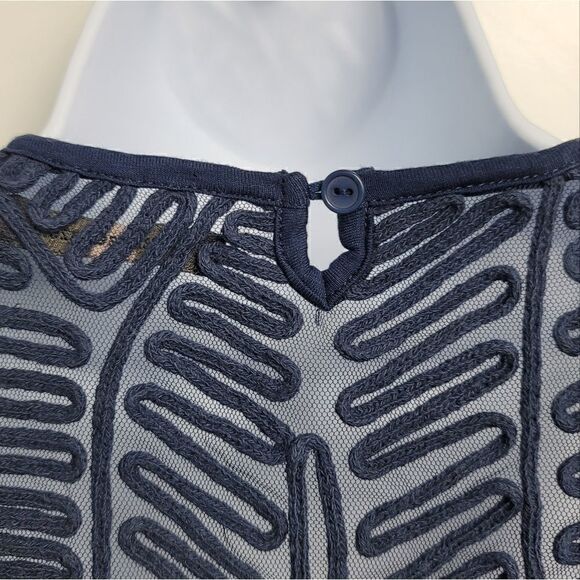 HAZEL Flowy Tank Top  - Picture 8 of 11